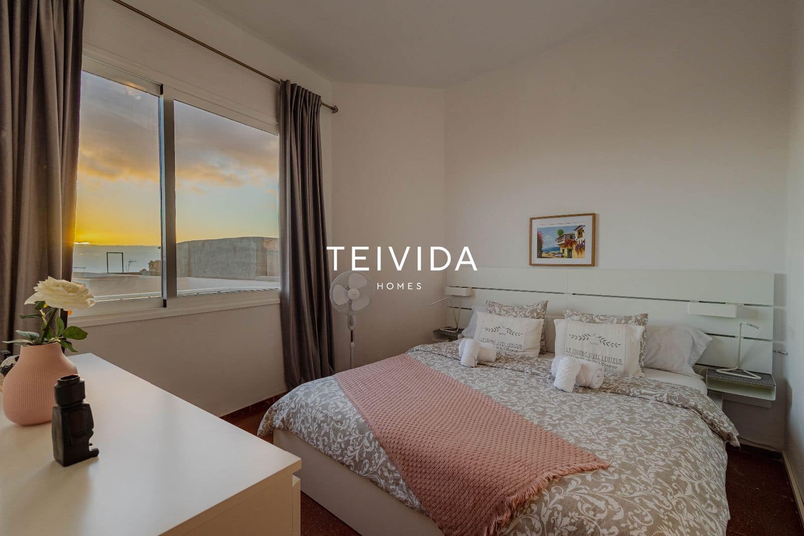 8 sovrum Restaurang/Bar till salu i Guia de Isora med garage - 650 000 € (Ref: 9800041)