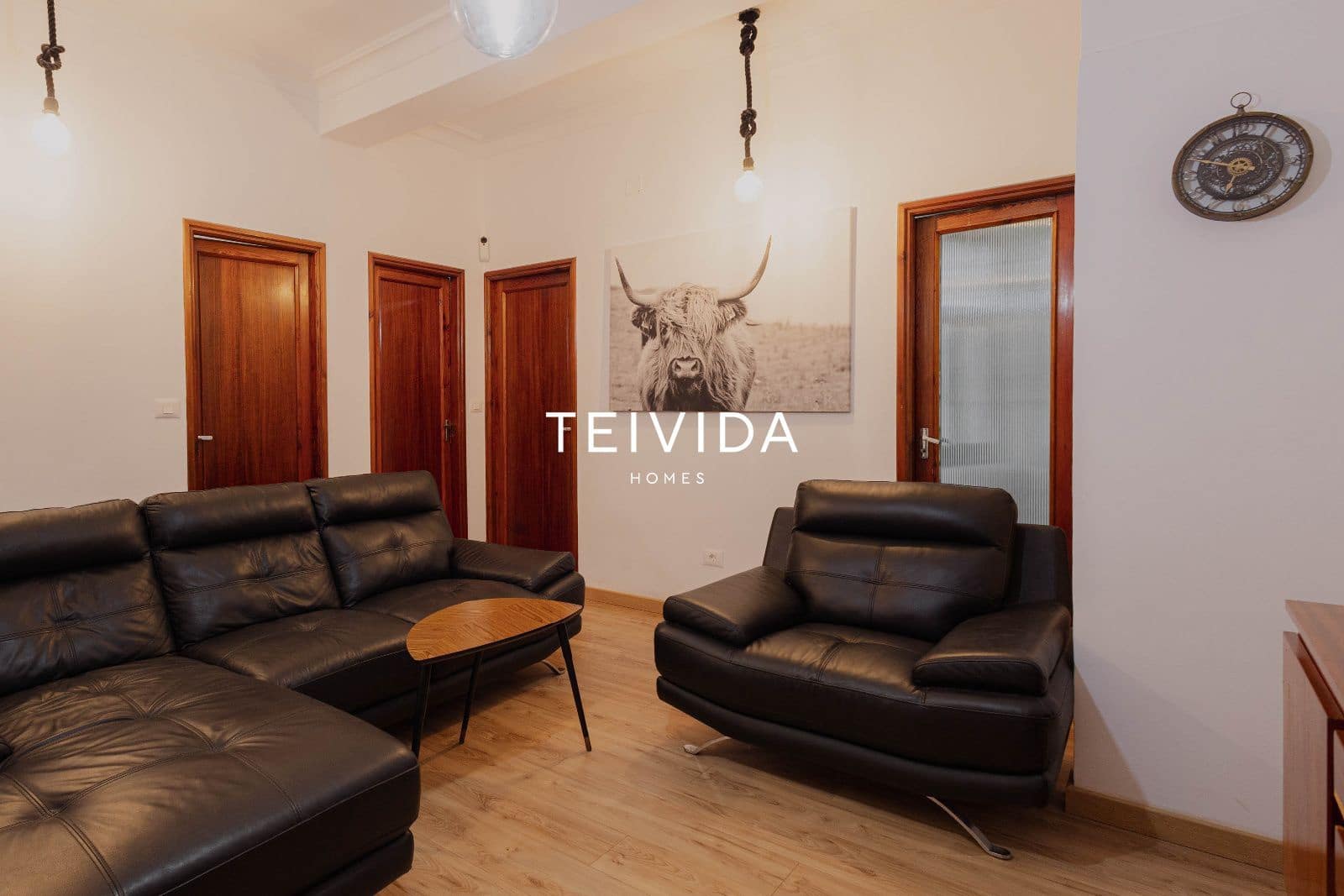 8 sovrum Restaurang/Bar till salu i Guia de Isora med garage - 650 000 € (Ref: 9800041)