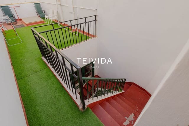 8 chambre Restaurant/Bar à vendre à Guía de Isora avec garage - 650 000 € (Ref: 9800041)