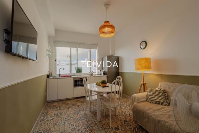 8 chambre Restaurant/Bar à vendre à Guía de Isora avec garage - 650 000 € (Ref: 9800041)