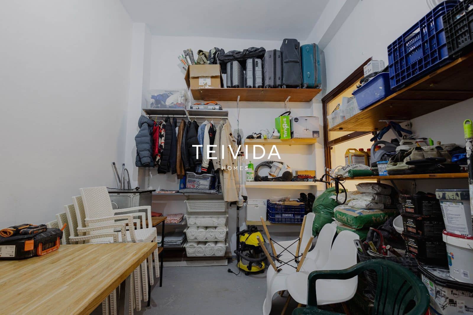 8 sovrum Restaurang/Bar till salu i Guia de Isora med garage - 650 000 € (Ref: 9800041)