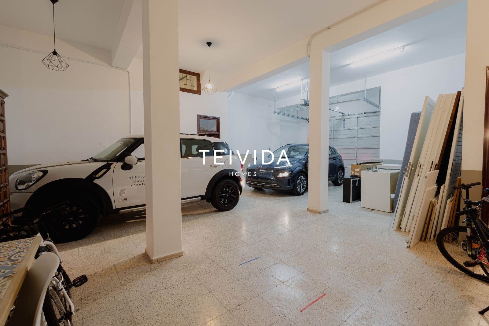 8 sovrum Restaurang/Bar till salu i Guia de Isora med garage - 650 000 € (Ref: 9800041)