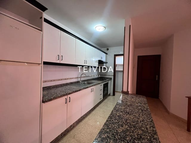 2 sypialnia Mieszkanie na sprzedaż w Las Galletas, Arona z garażem - 210 000 € (Ref: 9800042)