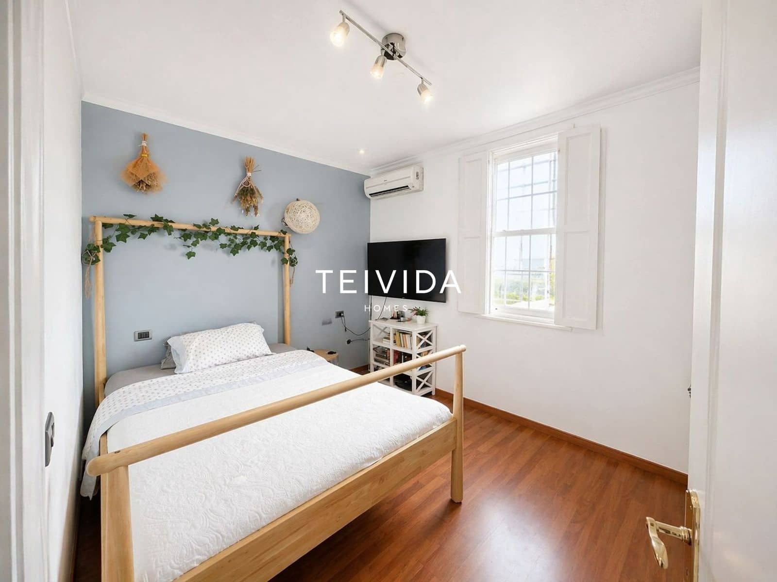 4 soveværelse Villa til salg i Las Rosas (Las Galletas) med swimmingpool garage - € 475.000 (Ref: 9805547)