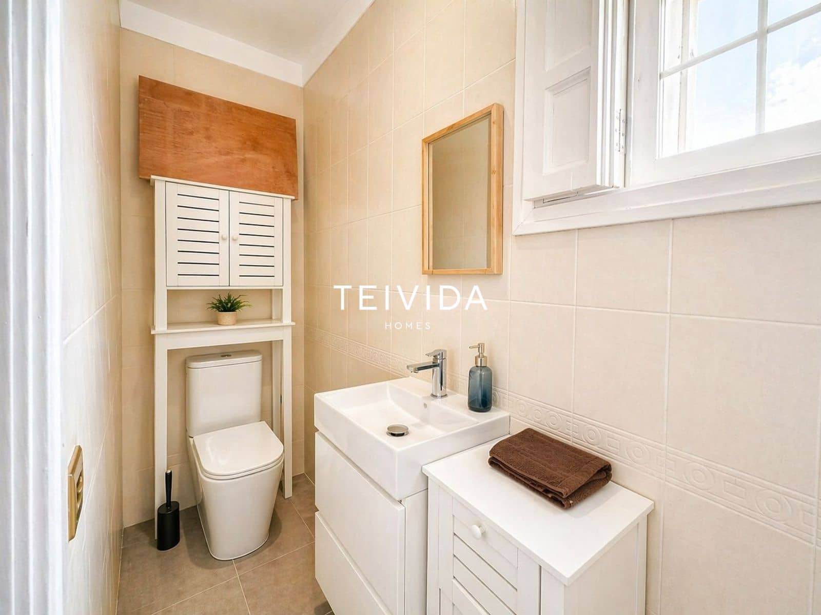 4 soveværelse Villa til salg i Las Rosas (Las Galletas) med swimmingpool garage - € 475.000 (Ref: 9805547)