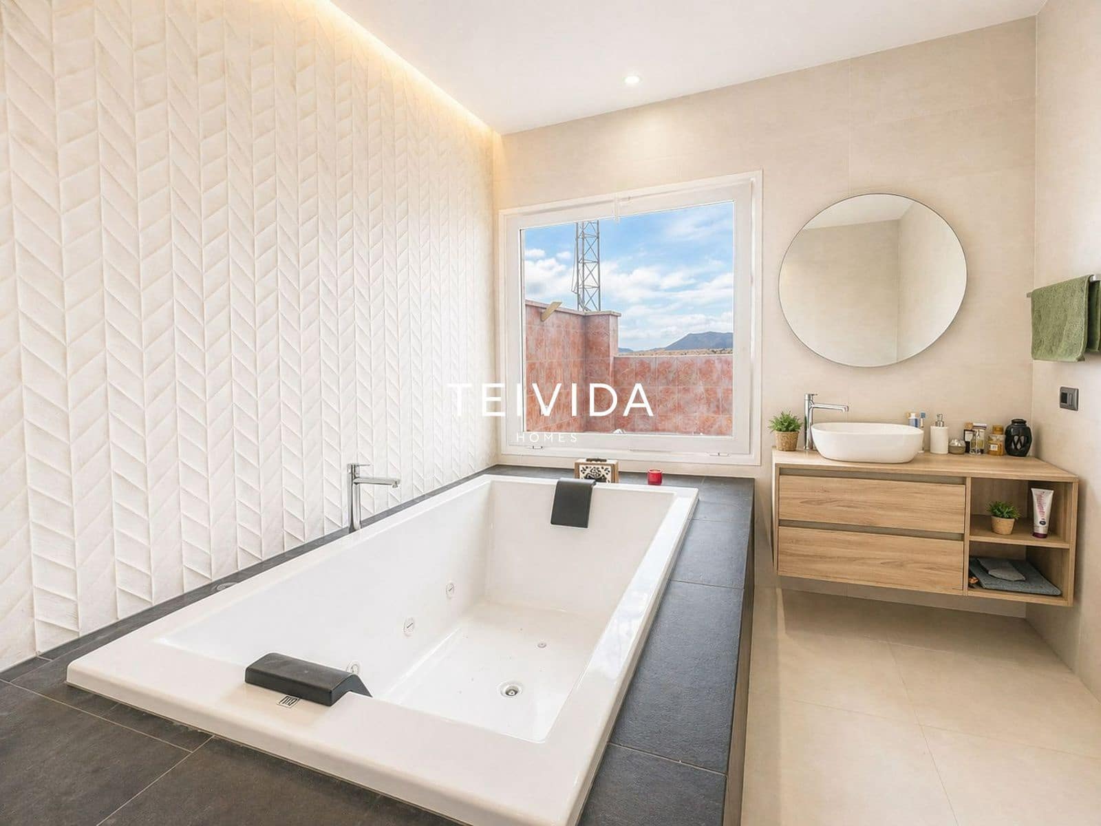 4 soveværelse Villa til salg i Las Rosas (Las Galletas) med swimmingpool garage - € 475.000 (Ref: 9805547)