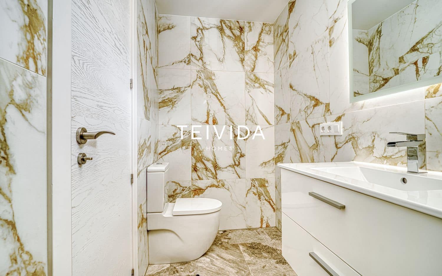 4 sovrum Hus till salu i San Eugenio med garage - 799 000 € (Ref: 9805548)