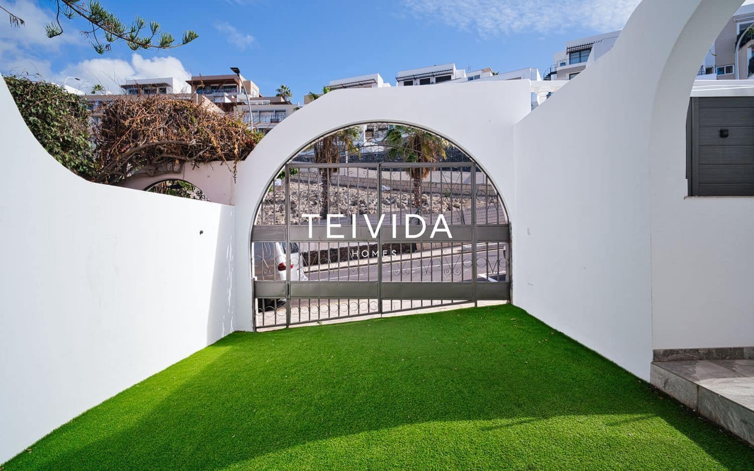 4 sovrum Hus till salu i San Eugenio med garage - 799 000 € (Ref: 9805548)