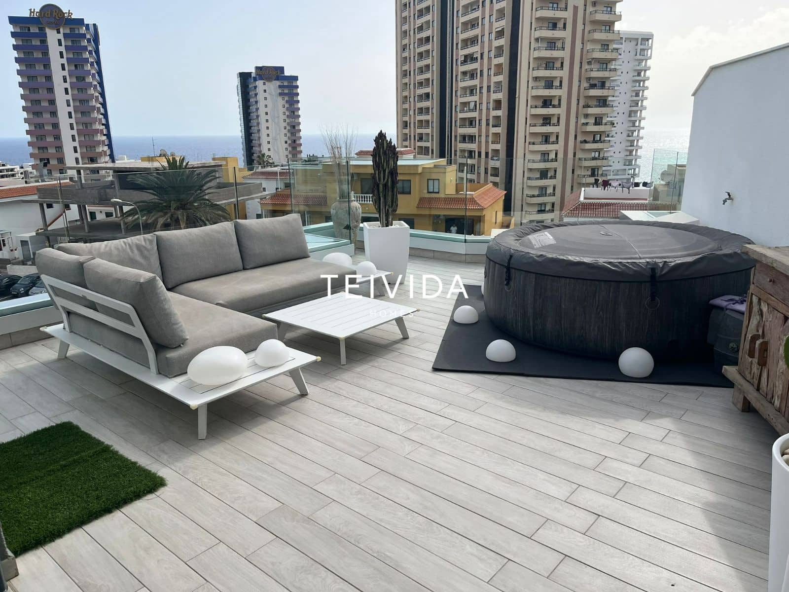 Piso de 2 habitaciones en Playa Paraiso en venta con piscina garaje - 709.000 € (Ref: 9821033)