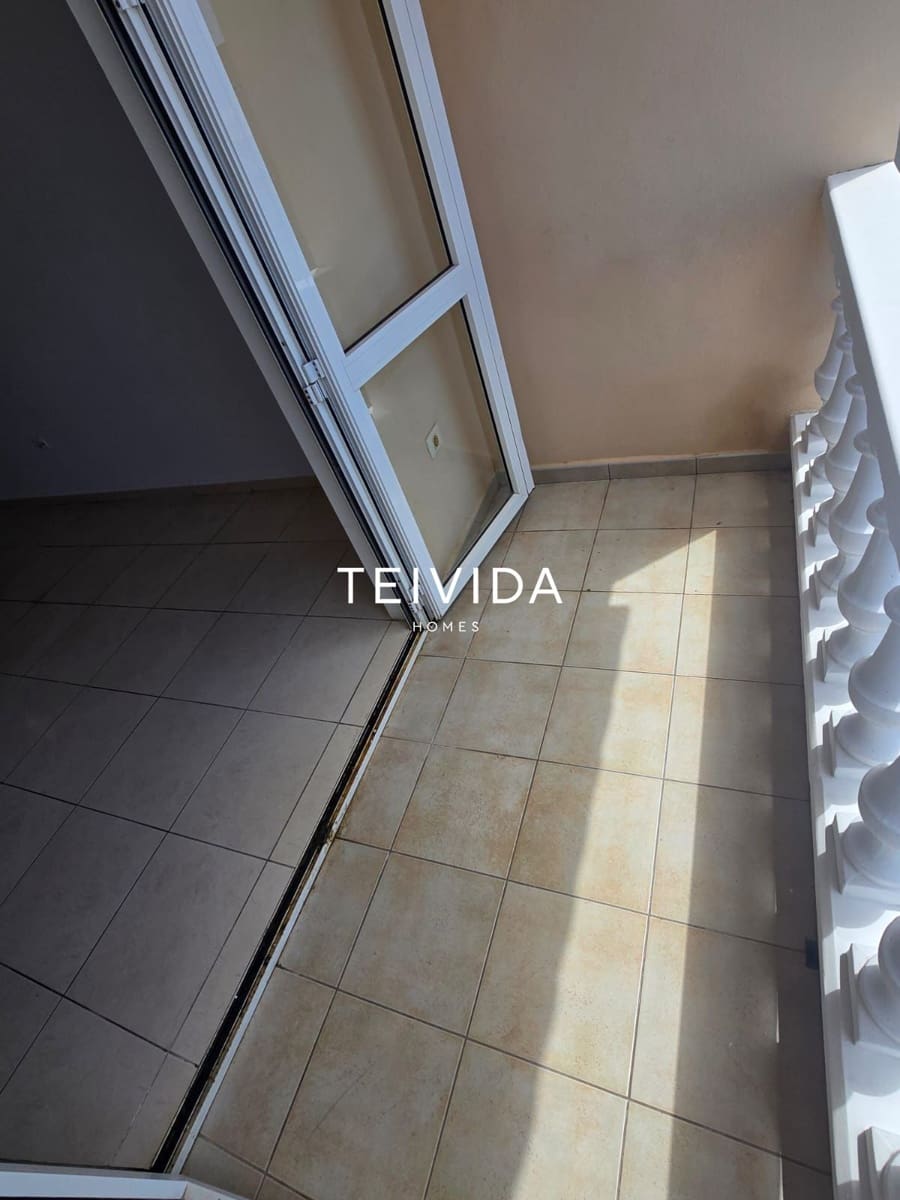 2 bedroom Flat for sale in Los Abrigos - € 222,000 (Ref: 9824146)