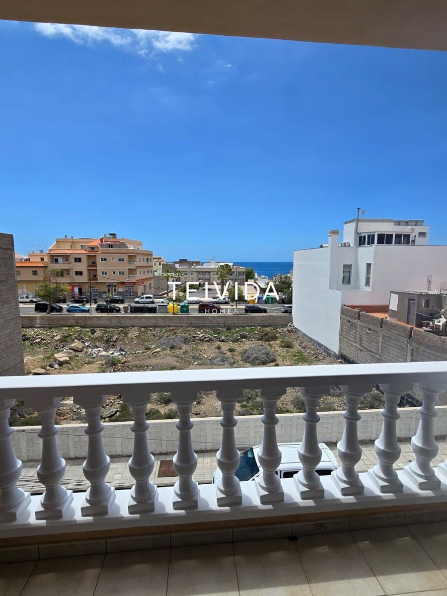 2 bedroom Flat for sale in Los Abrigos - € 222,000 (Ref: 9824146)