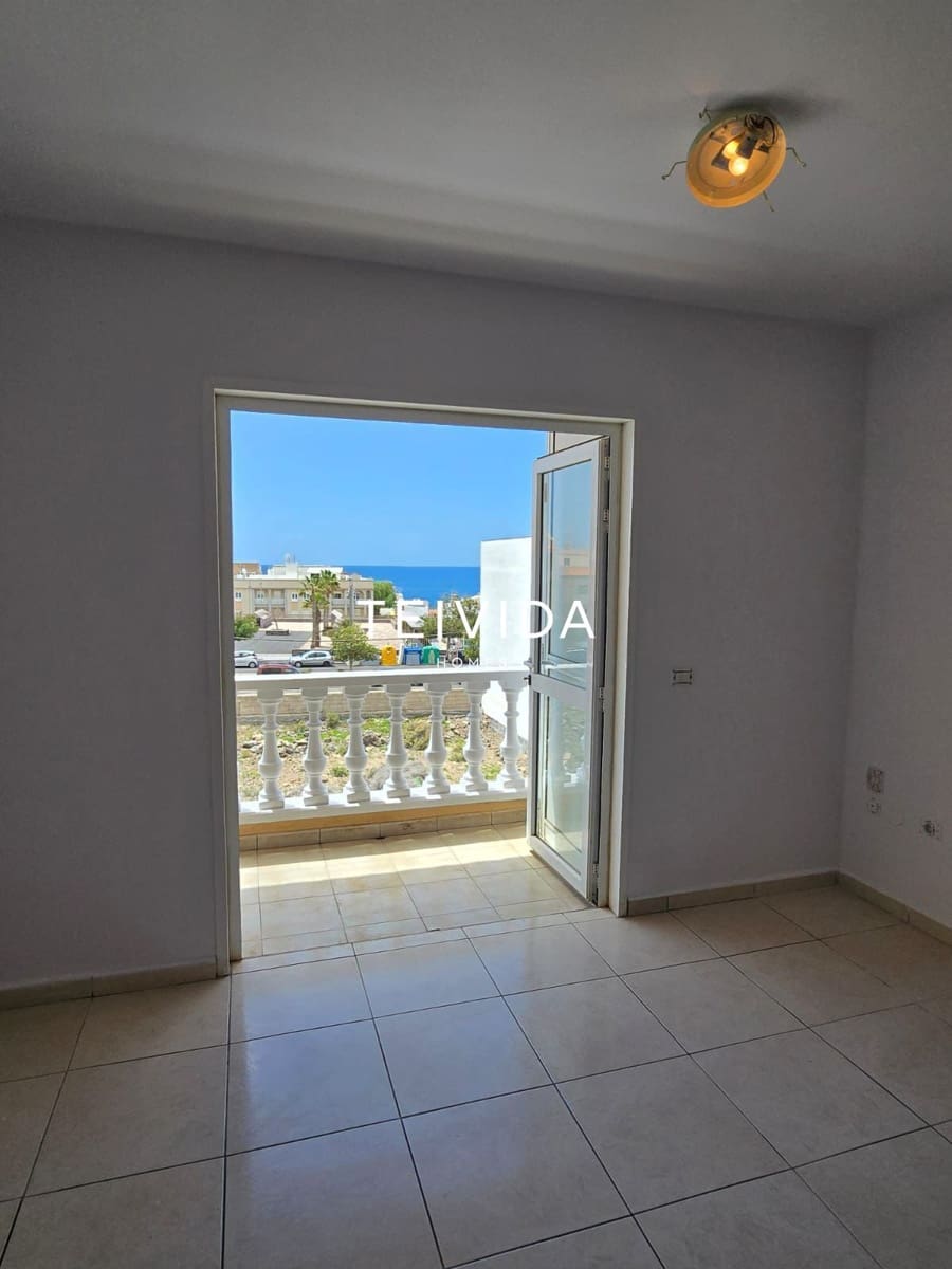 2 bedroom Flat for sale in Los Abrigos - € 222,000 (Ref: 9824146)