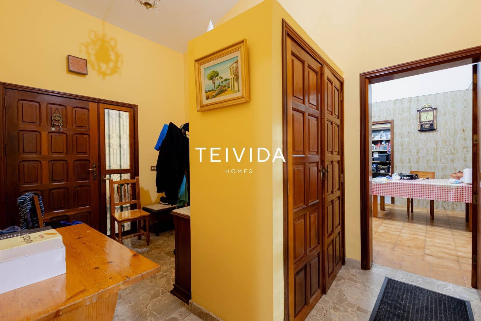 5 bedroom Villa for sale in Santa Cruz de Tenerife with pool garage - € 890,000 (Ref: 9824149)