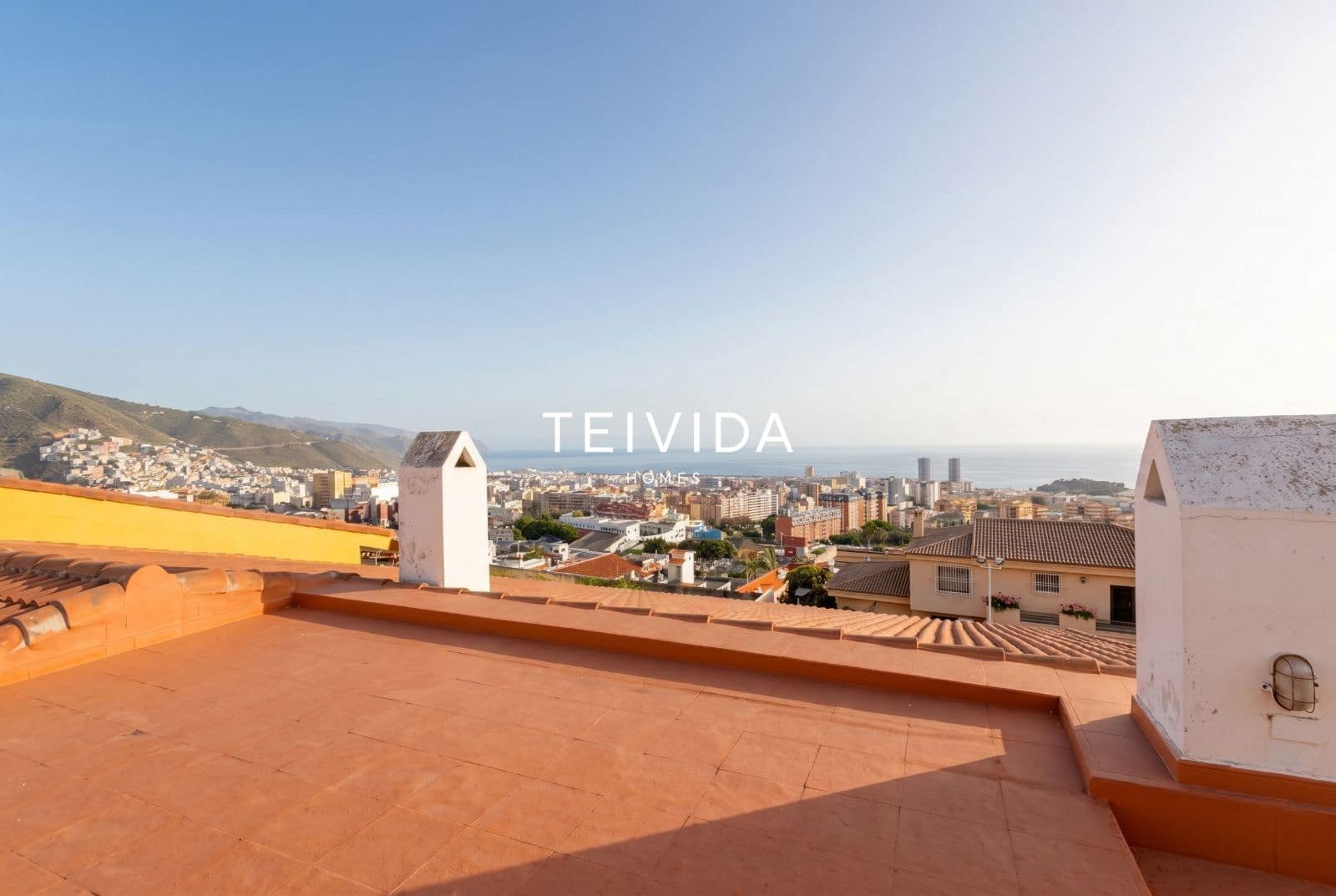 5 bedroom Villa for sale in Santa Cruz de Tenerife with pool garage - € 890,000 (Ref: 9824149)