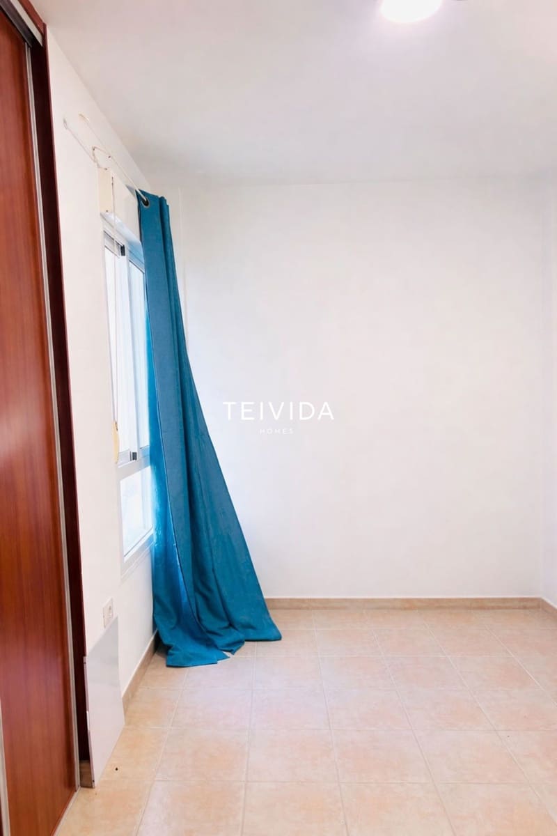 2 quarto Apartamento para venda em San Isidro de Abona com garagem - 195 000 € (Ref: 9854573)
