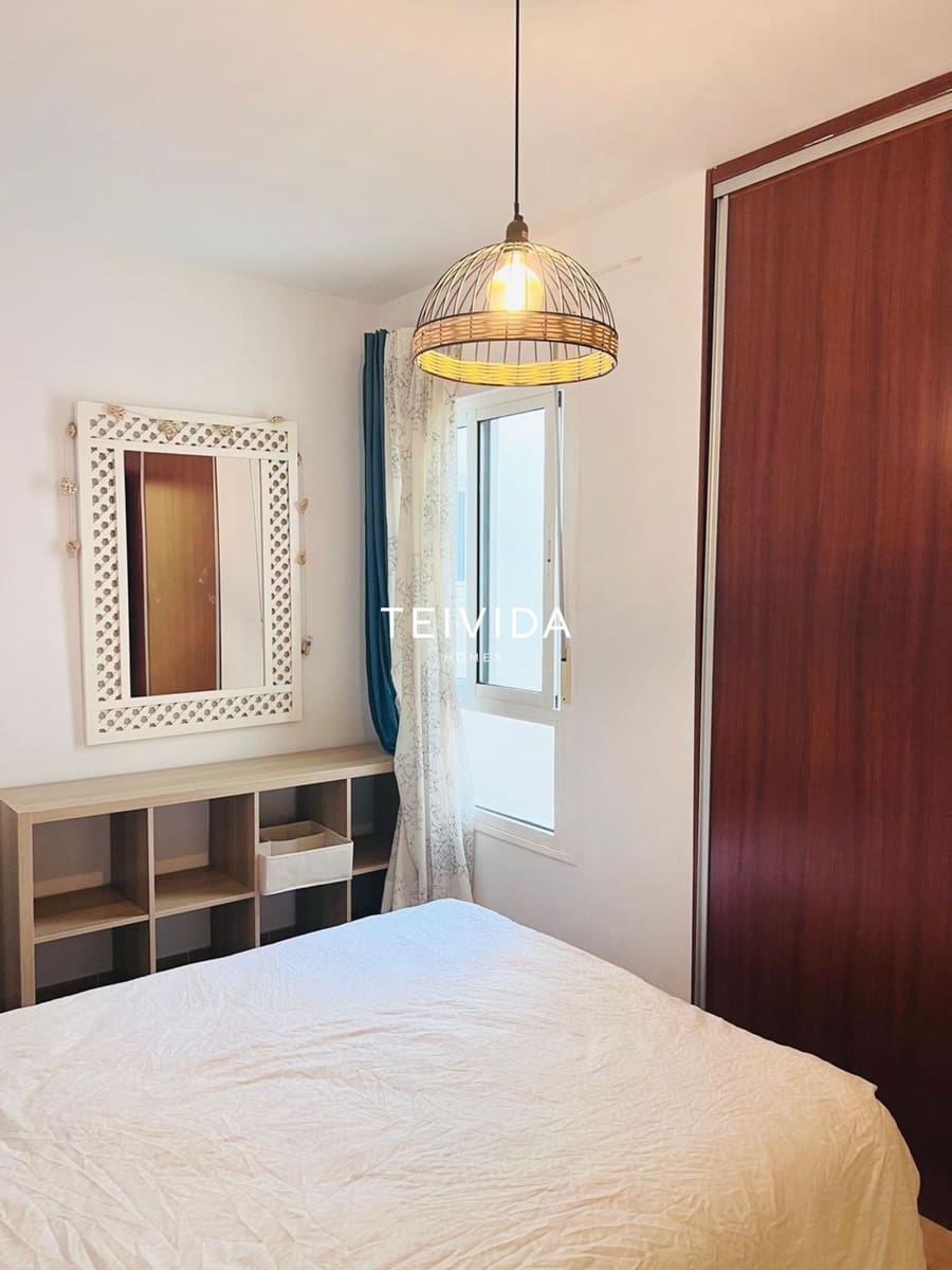2 quarto Apartamento para venda em San Isidro de Abona com garagem - 195 000 € (Ref: 9854573)