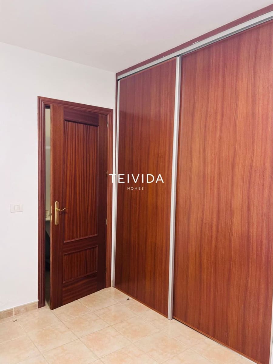 2 quarto Apartamento para venda em San Isidro de Abona com garagem - 195 000 € (Ref: 9854573)