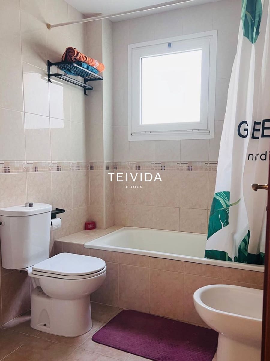2 quarto Apartamento para venda em San Isidro de Abona com garagem - 195 000 € (Ref: 9854573)