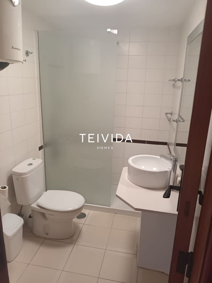 2 bedroom Flat for rent in Playa de las Americas with pool - € 1,600 (Ref: 9854574)