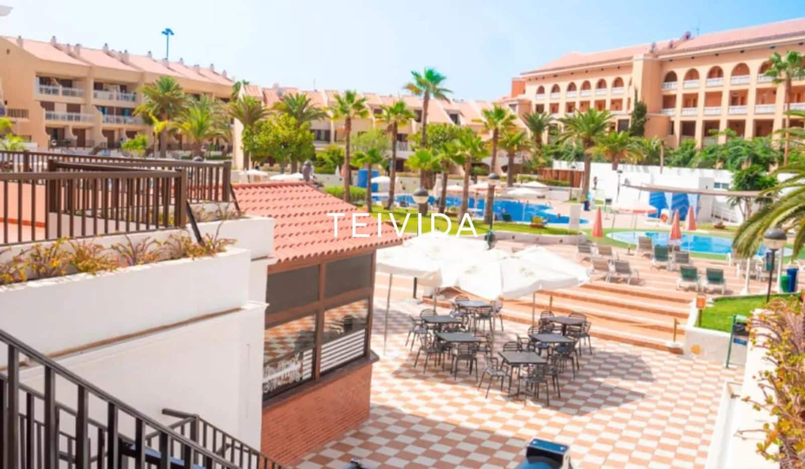 2 bedroom Flat for rent in Playa de las Americas with pool - € 1,600 (Ref: 9854574)