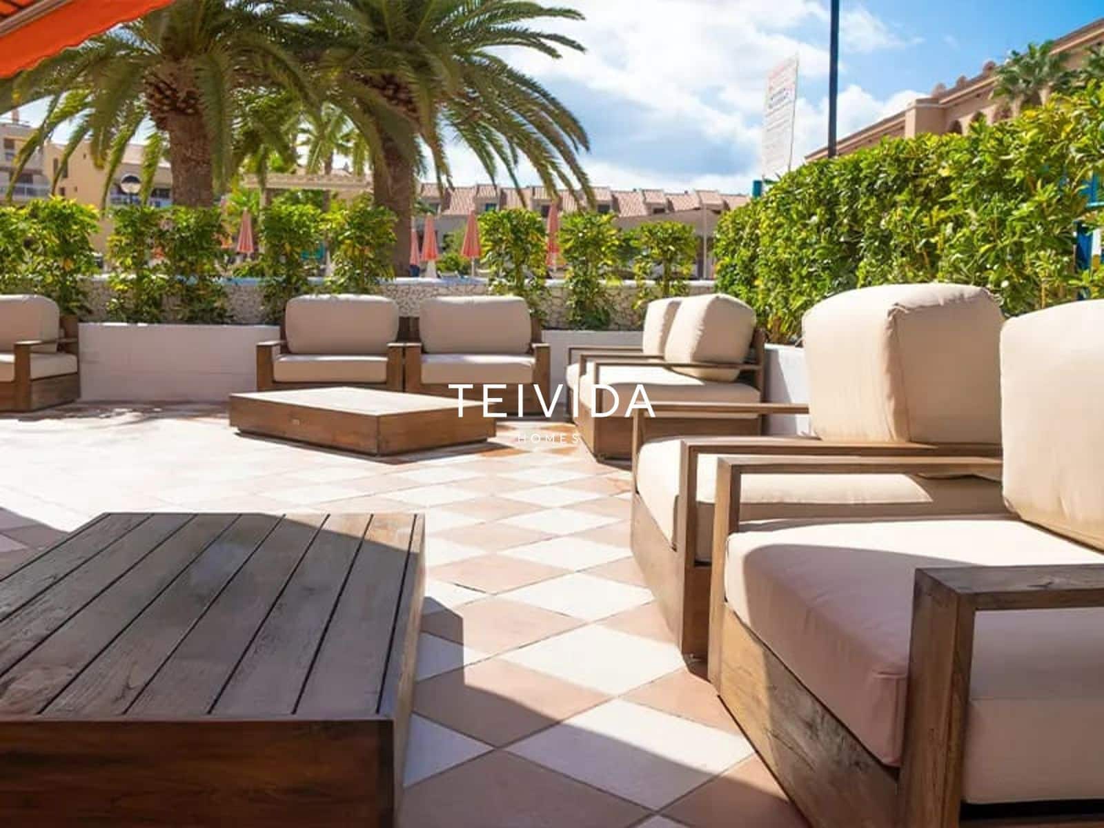 2 bedroom Flat for rent in Playa de las Americas with pool - € 1,600 (Ref: 9854574)