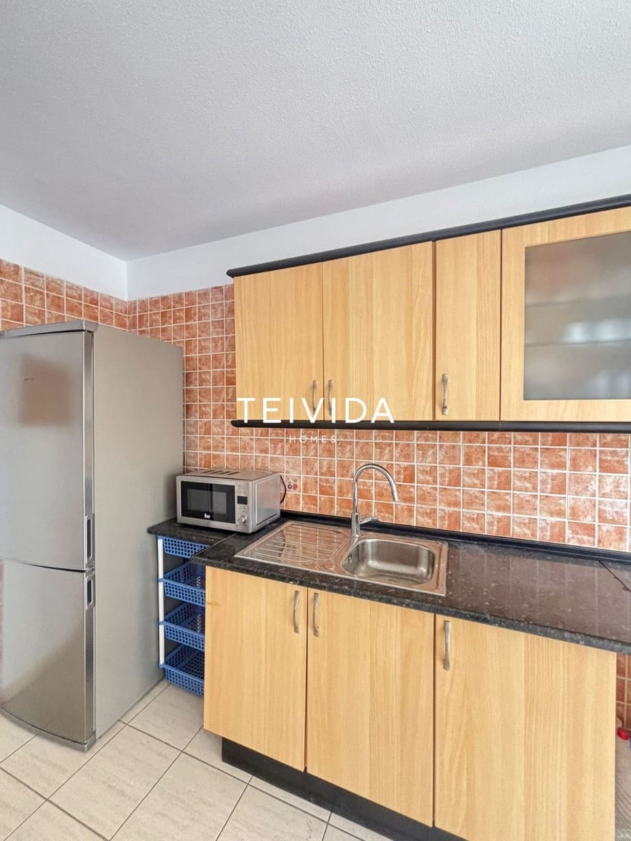3 bedroom Flat for rent in Valle de San Lorenzo with garage - € 1,450 (Ref: 9854575)