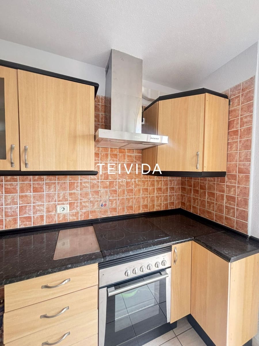 3 bedroom Flat for rent in Valle de San Lorenzo with garage - € 1,450 (Ref: 9854575)