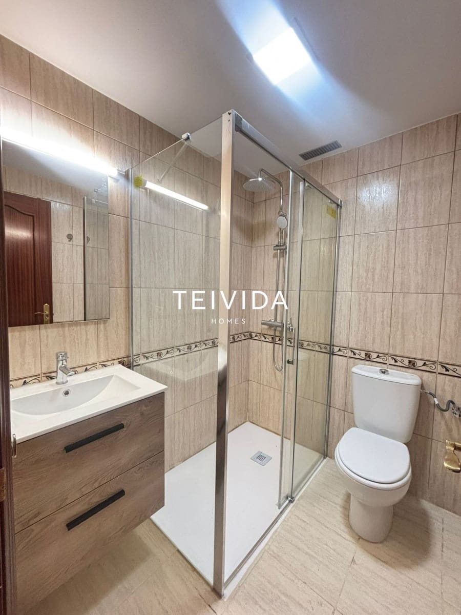 3 bedroom Flat for rent in Valle de San Lorenzo with garage - € 1,450 (Ref: 9854575)