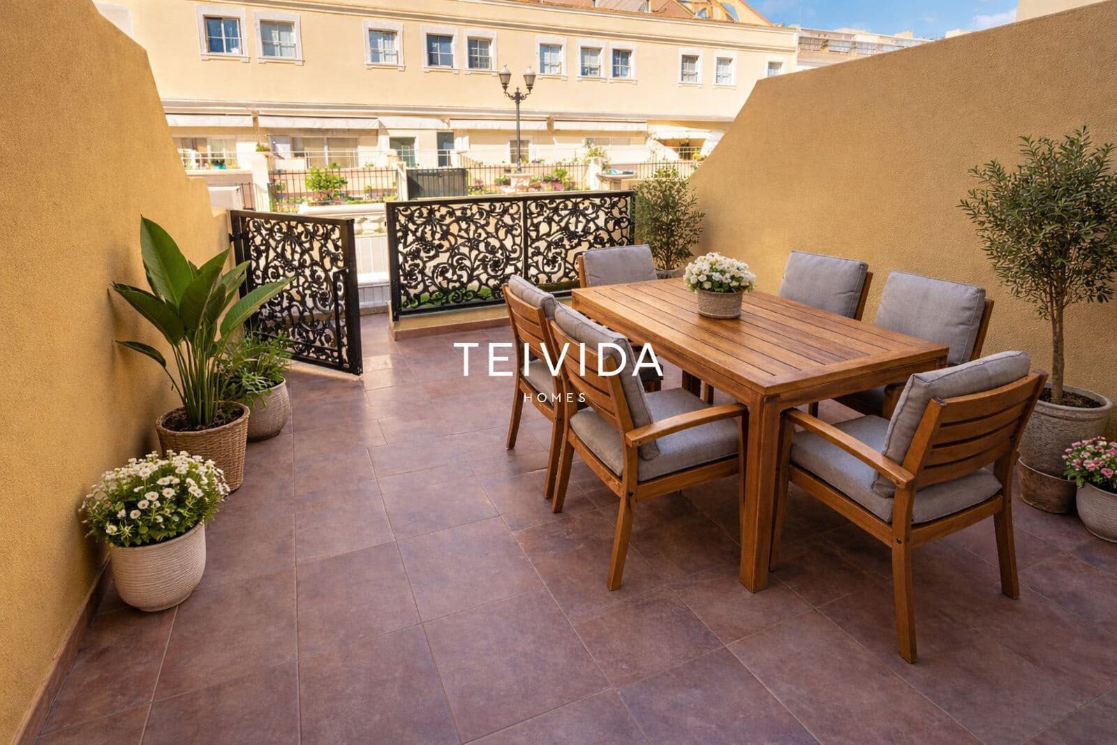 3 bedroom Flat for rent in Valle de San Lorenzo with garage - € 1,450 (Ref: 9854575)