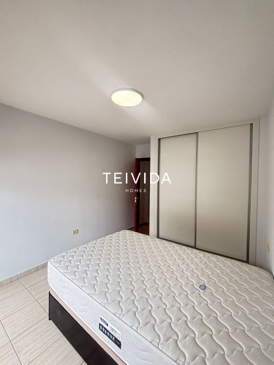 3 bedroom Flat for rent in Valle de San Lorenzo with garage - € 1,450 (Ref: 9854575)