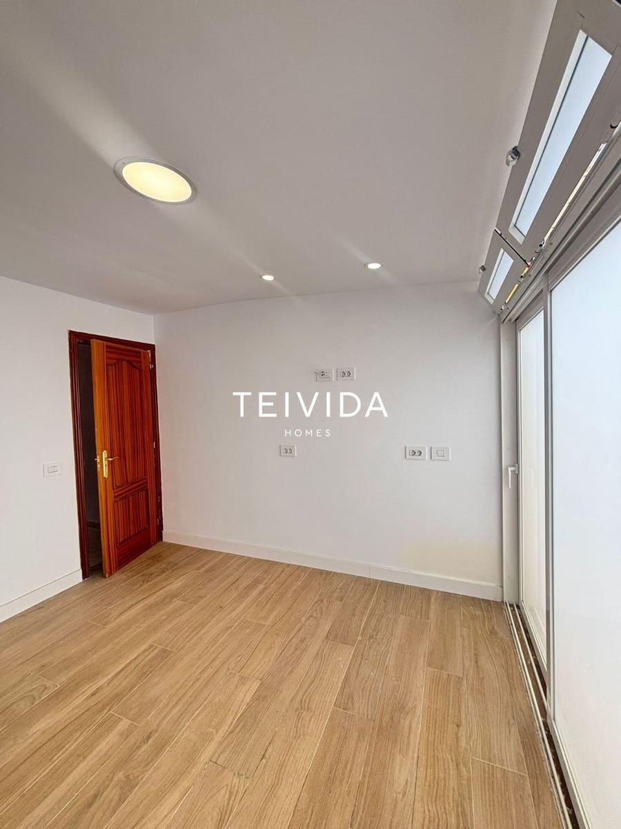 3 bedroom Flat for rent in Valle de San Lorenzo with garage - € 1,450 (Ref: 9854575)