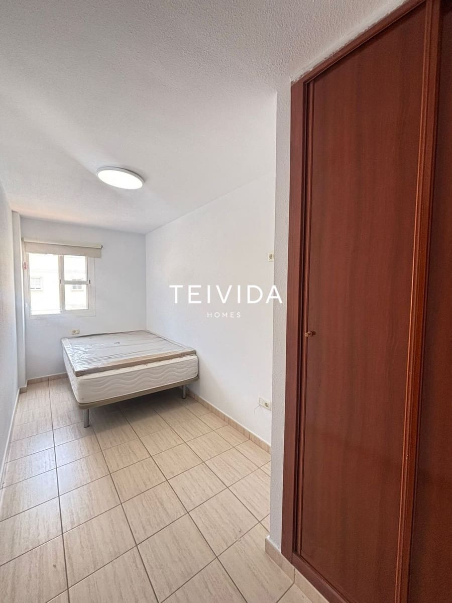 3 bedroom Flat for rent in Valle de San Lorenzo with garage - € 1,450 (Ref: 9854575)