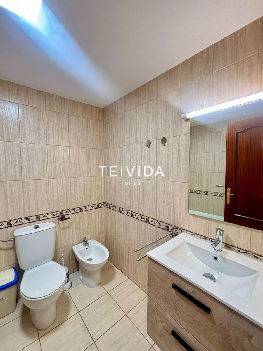 3 bedroom Flat for rent in Valle de San Lorenzo with garage - € 1,450 (Ref: 9854575)