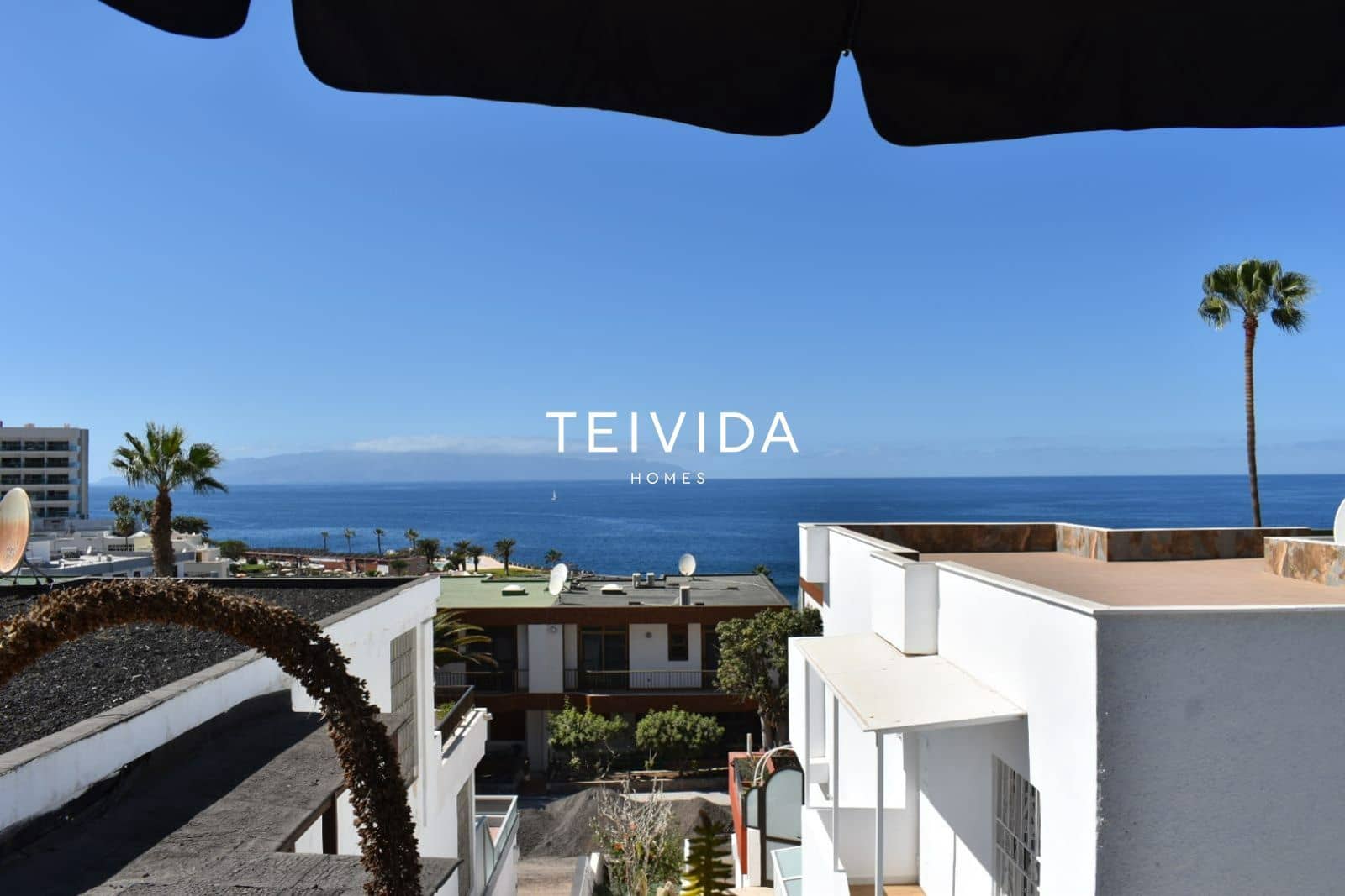 2 bedroom Townhouse for rent in Puerto Santiago with pool garage - € 2,850 (Ref: 9854576)