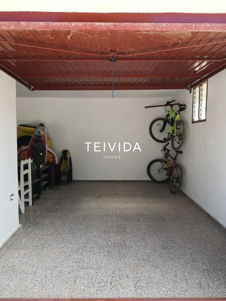 2 bedroom Townhouse for rent in Puerto Santiago with pool garage - € 2,850 (Ref: 9854576)