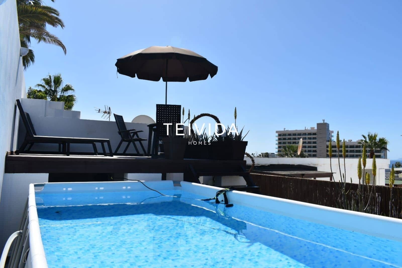 2 bedroom Townhouse for rent in Puerto Santiago with pool garage - € 2,850 (Ref: 9854576)