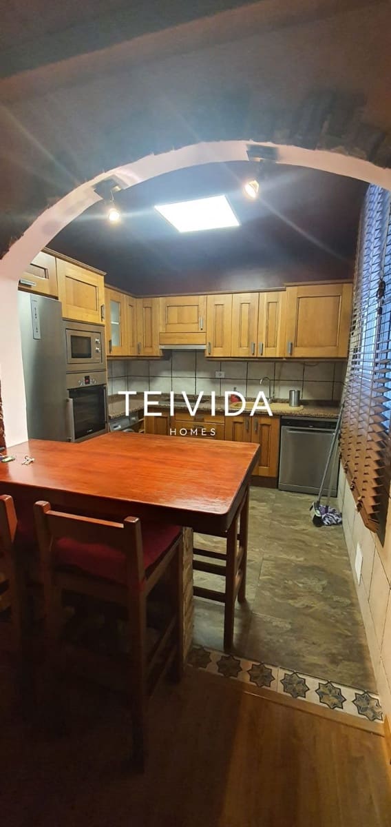 3 makuuhuone Asunto vuokrattavana paikassa San Cristobal de La Laguna mukana 
autotalli - 1 300 € (Ref: 9854583)