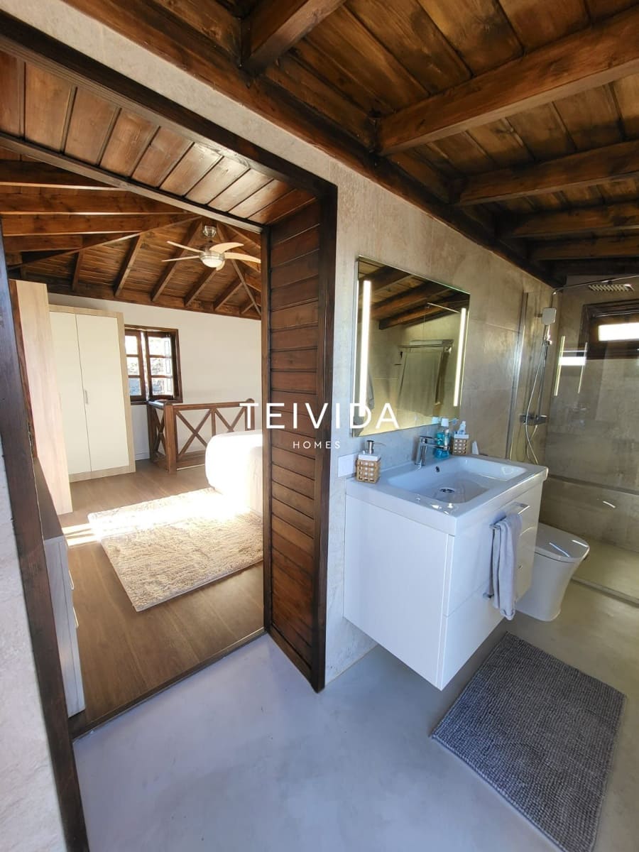 2 soveværelse Villa til salg i Guia de Isora med swimmingpool garage - € 695.000 (Ref: 9854586)