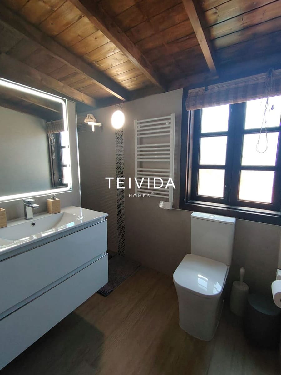 2 soveværelse Villa til salg i Guia de Isora med swimmingpool garage - € 695.000 (Ref: 9854586)