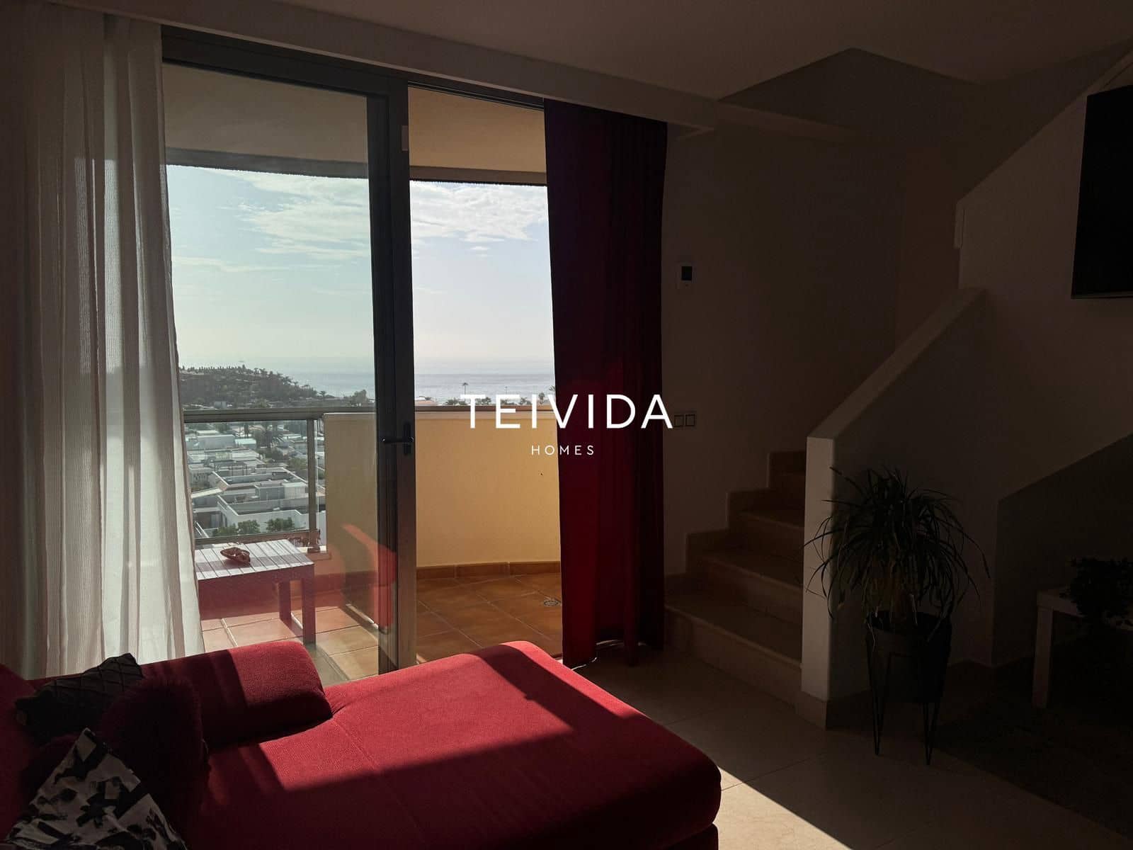 2 bedroom Penthouse for rent in Arona with pool - € 1,550 (Ref: 9854587)