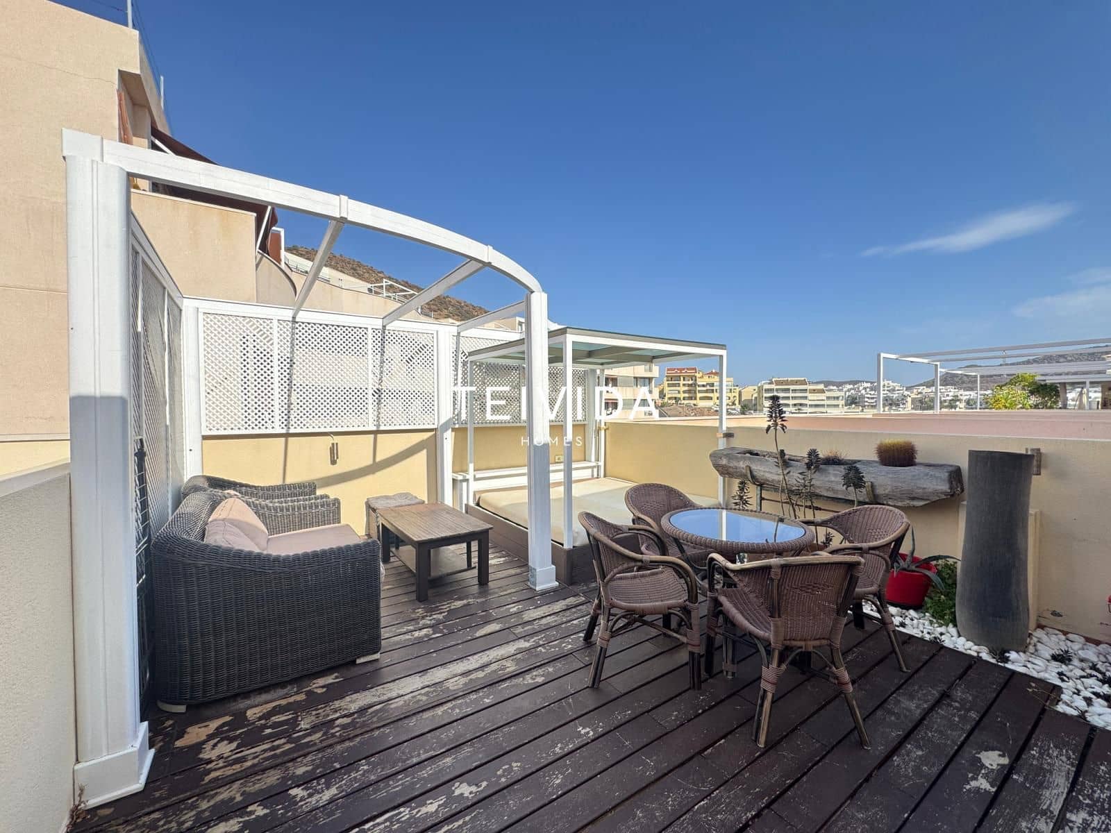 2 bedroom Penthouse for rent in Arona with pool - € 1,550 (Ref: 9854587)