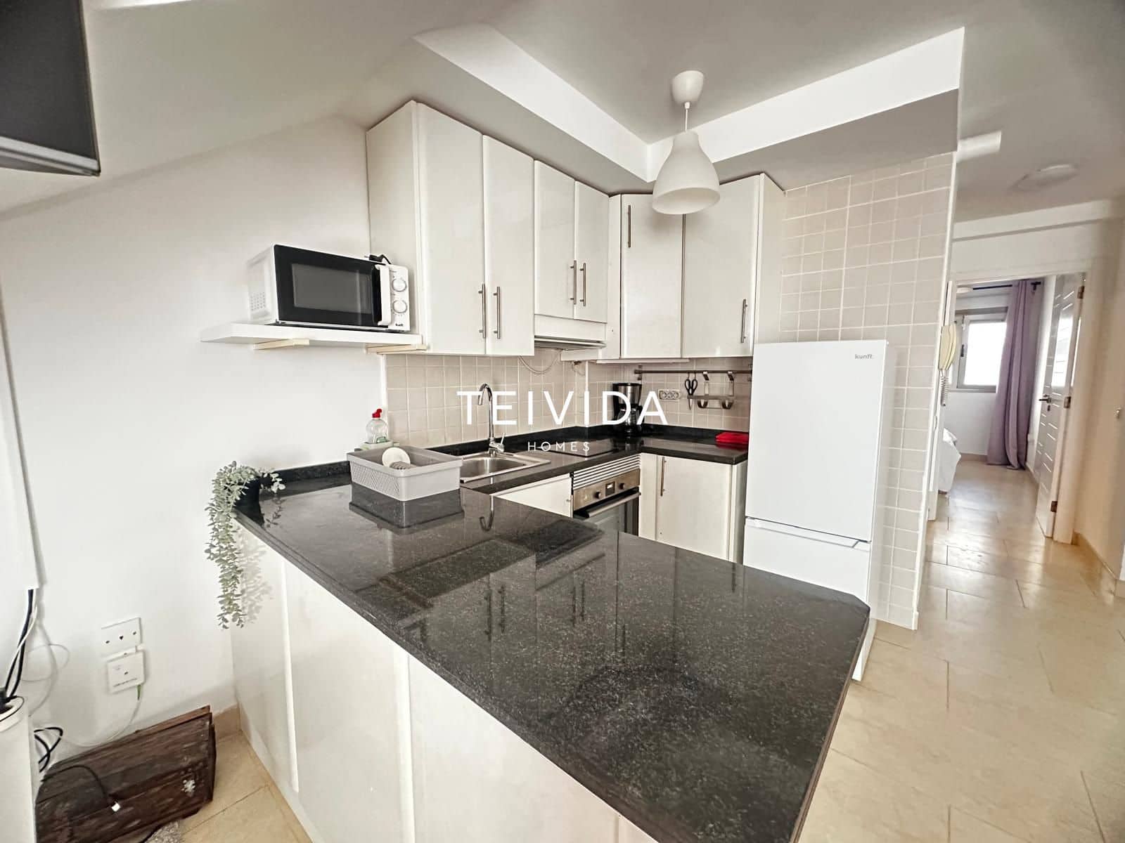 2 soveværelse Penthouse til leje i Arona med swimmingpool - € 1.550 (Ref: 9854587)