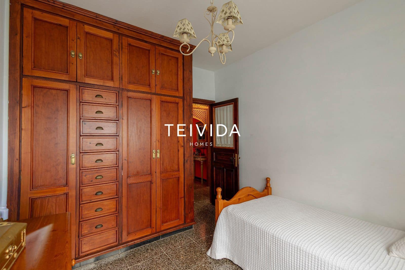 4 sypialnia Willa na sprzedaż w Santa Cruz de Tenerife - 580 000 € (Ref: 9854596)