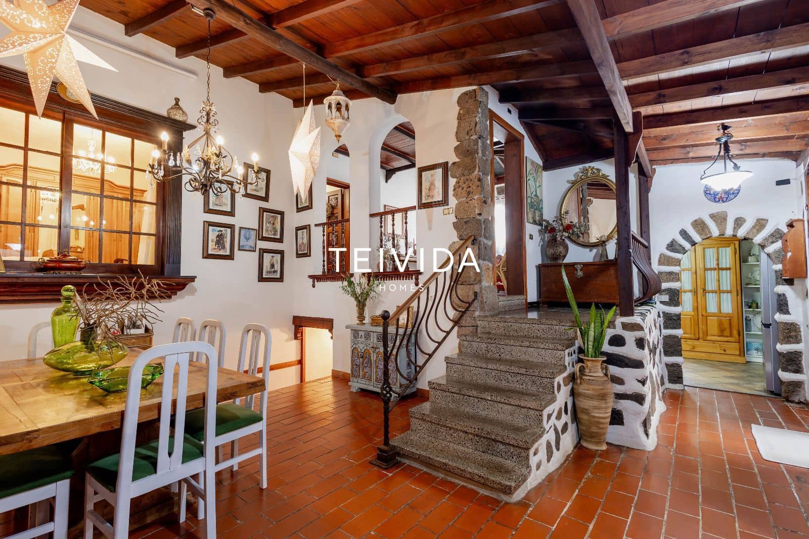 4 sypialnia Willa na sprzedaż w Santa Cruz de Tenerife - 580 000 € (Ref: 9854596)