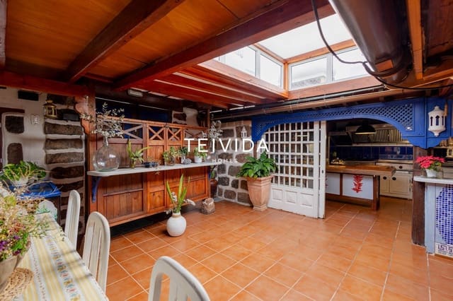 4 sypialnia Willa na sprzedaż w Santa Cruz de Tenerife - 580 000 € (Ref: 9854596)