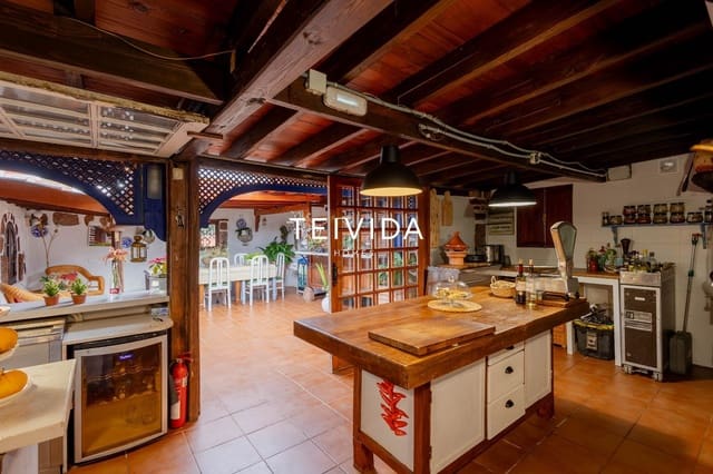 4 sypialnia Willa na sprzedaż w Santa Cruz de Tenerife - 580 000 € (Ref: 9854596)