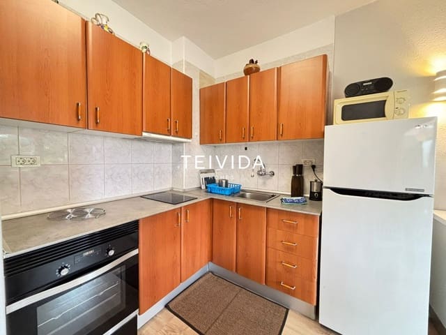 1 soveværelse Lejlighed til leje i Puerto de la Cruz med swimmingpool - € 950 (Ref: 9854598)
