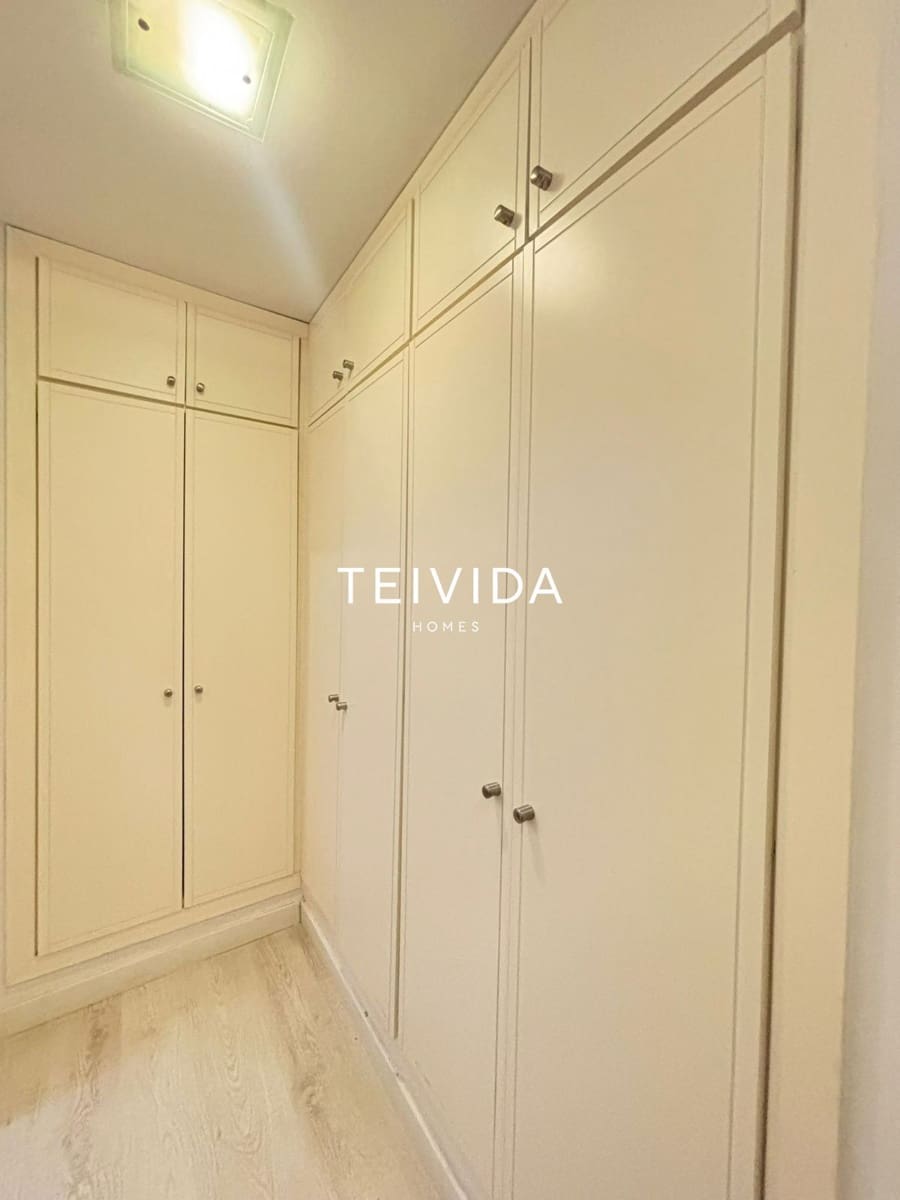 4 makuuhuone Huvila vuokrattavana paikassa Santa Cruz de Tenerife mukana uima-altaan 
autotalli - 2 500 € (Ref: 9854600)