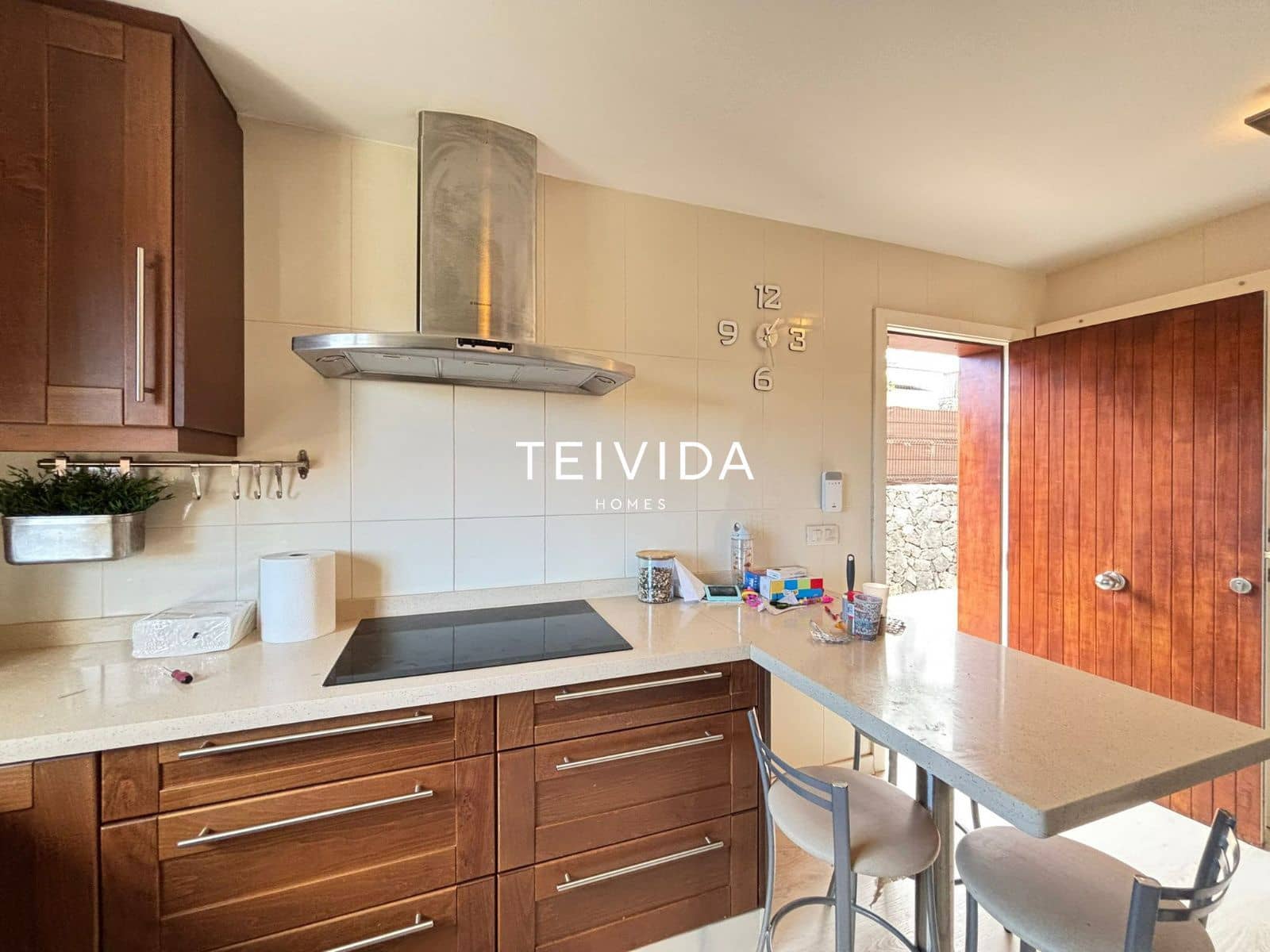 4 makuuhuone Huvila vuokrattavana paikassa Santa Cruz de Tenerife mukana uima-altaan 
autotalli - 2 500 € (Ref: 9854600)