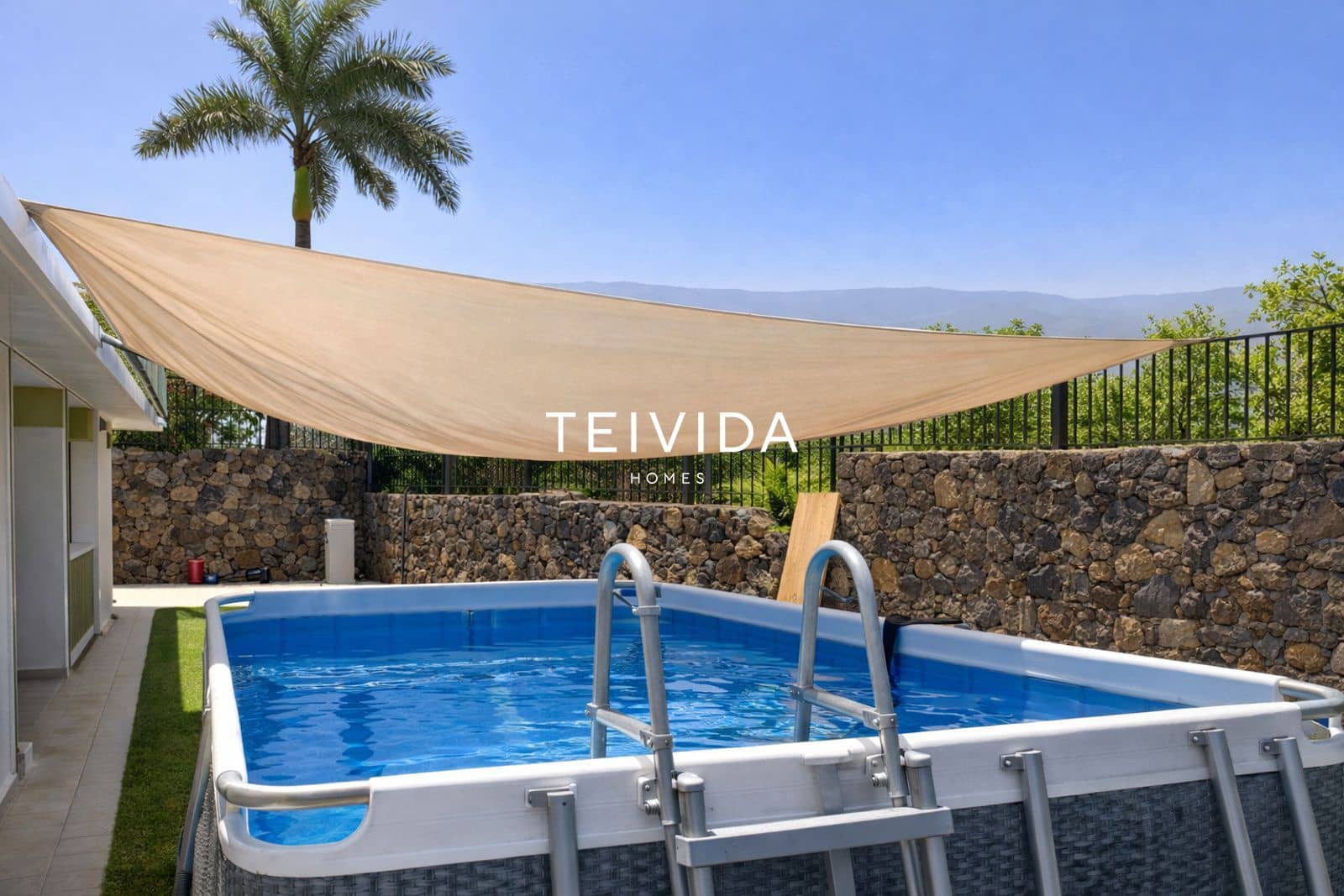 4 makuuhuone Huvila vuokrattavana paikassa Santa Cruz de Tenerife mukana uima-altaan 
autotalli - 2 500 € (Ref: 9854600)
